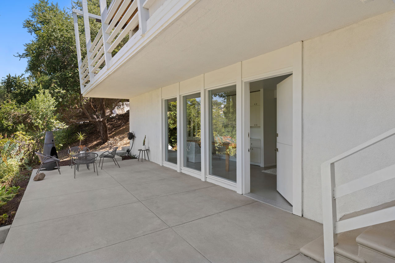 1335 Columbia Dr Glendale Mid Century home for sale Tracy Do real estate