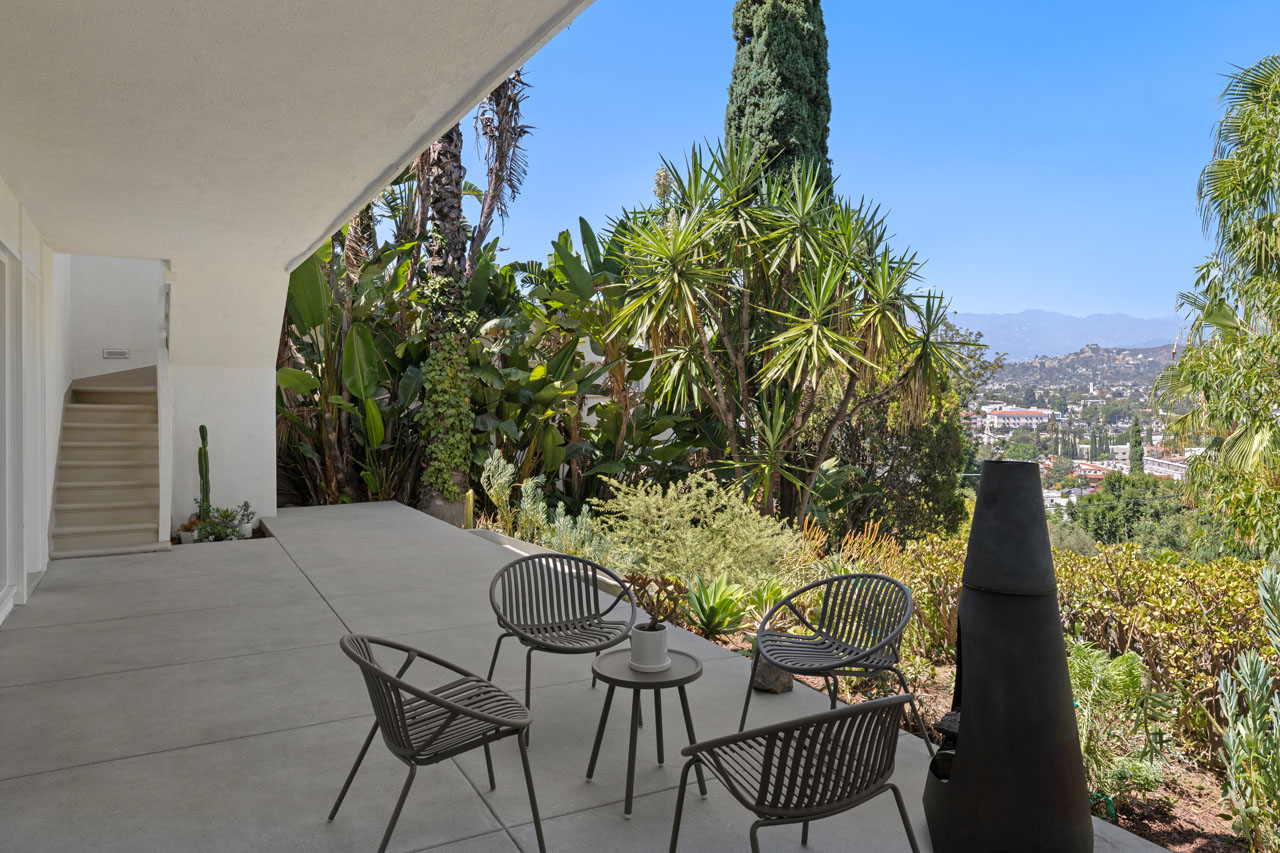 1335 Columbia Dr Glendale Mid Century home for sale Tracy Do real estate