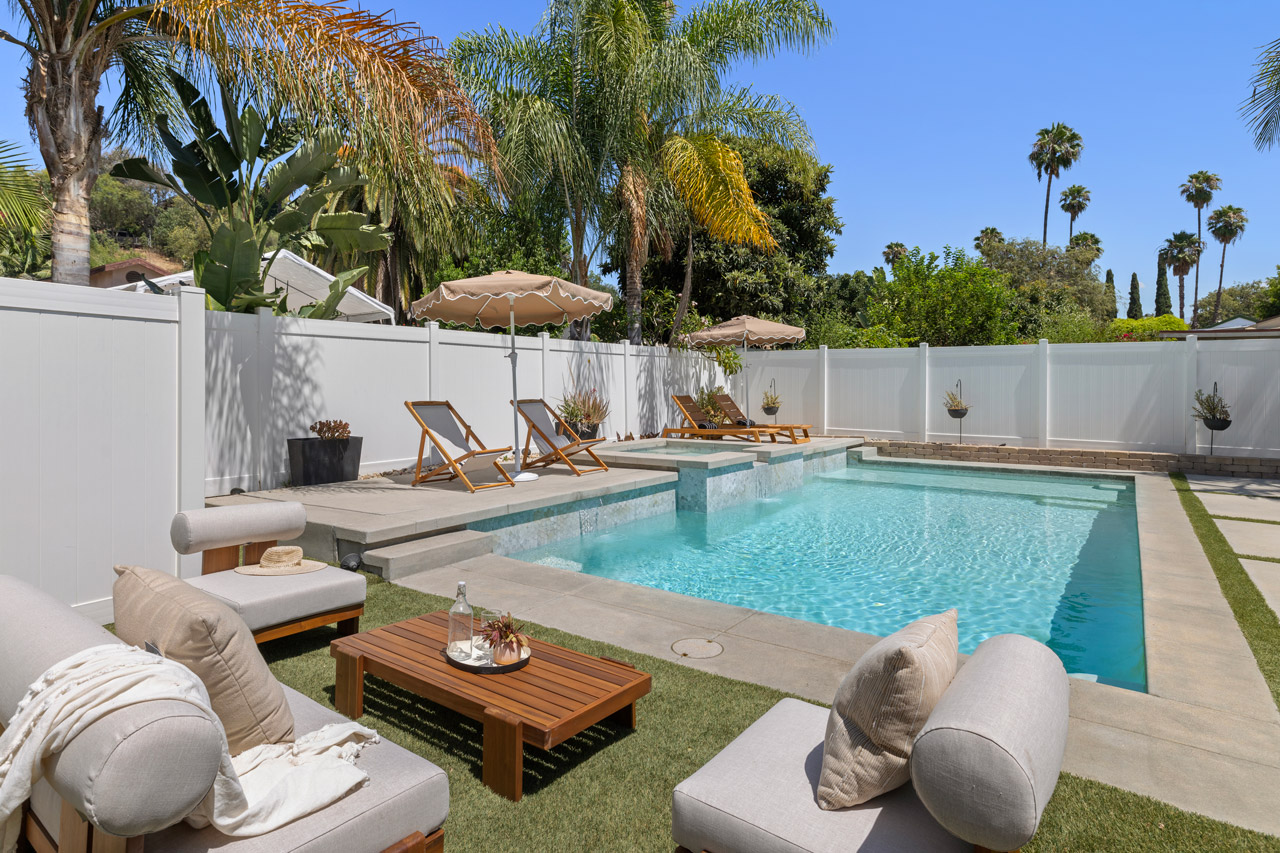 3711 Collis Ave El Sereno Home with a pool for Sale Tracy Do Real Estate