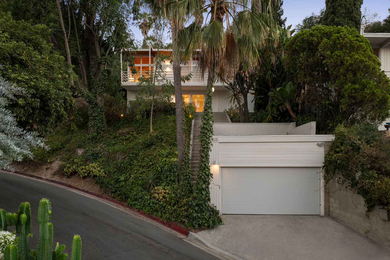 1335 Columbia Dr Glendale Mid Century home for sale Tracy Do real estate