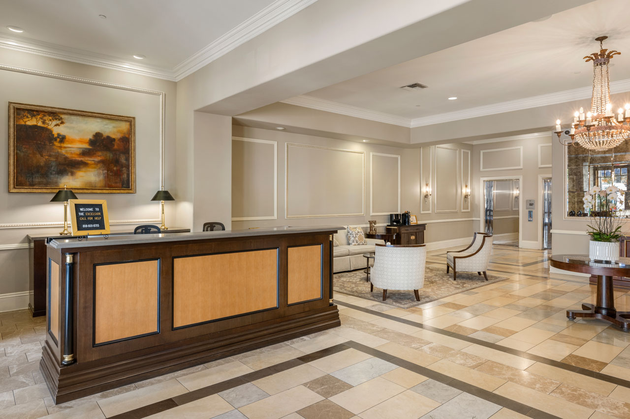 558 Caruso Ave Glendale Americana Condo for Sale Tracy Do Real Estate