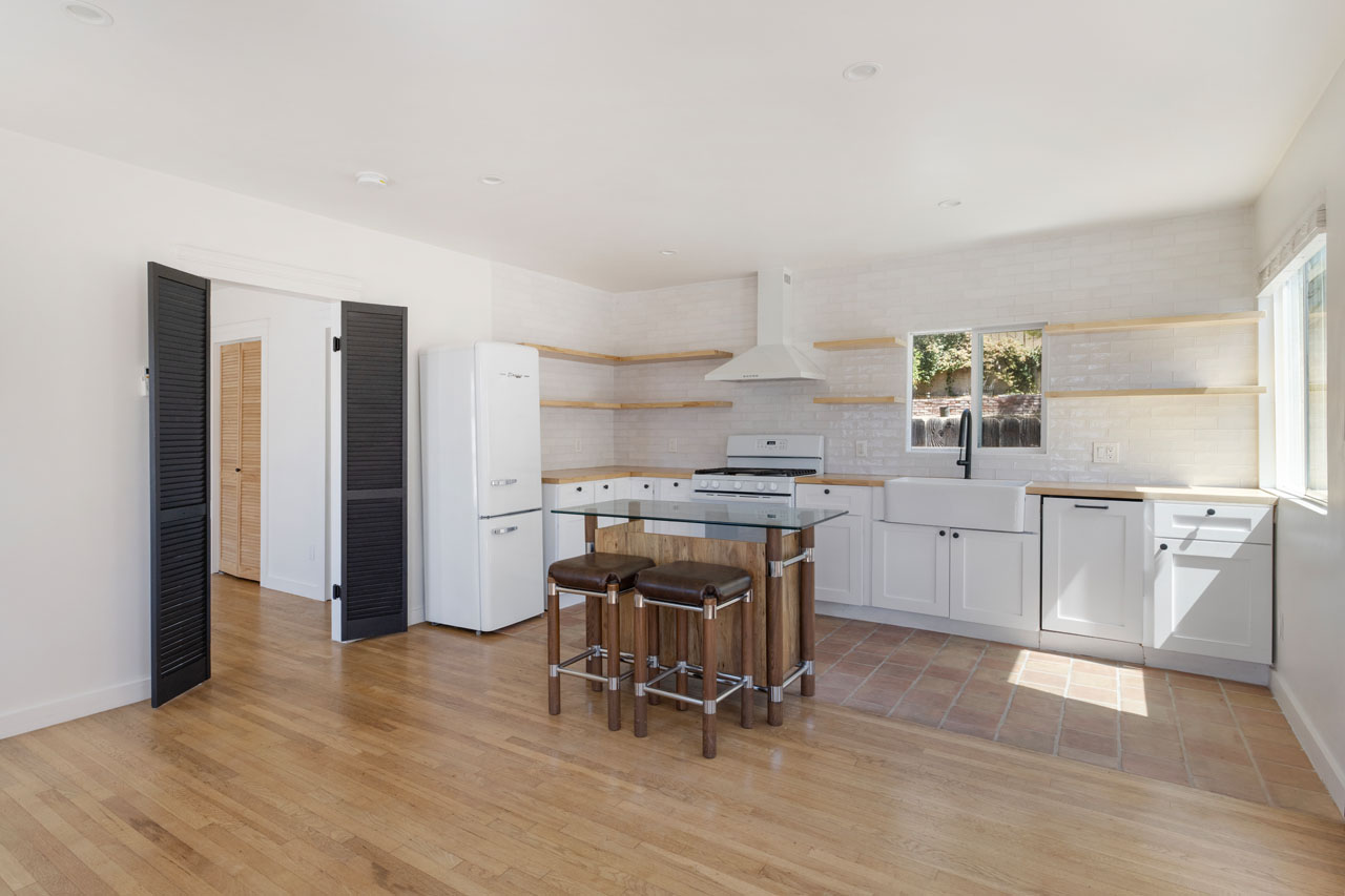1310 1/2 Lucile Ave Silver Lake Apartment with Flex Space for Rent Tracy Do Real Estate