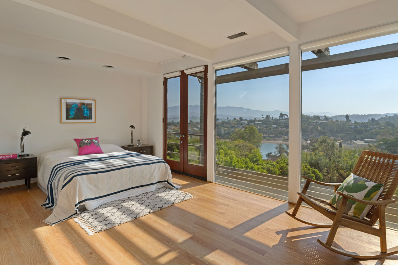 2276 Moreno Dr Silver Lake home for Sale Tracy Do Real Estate