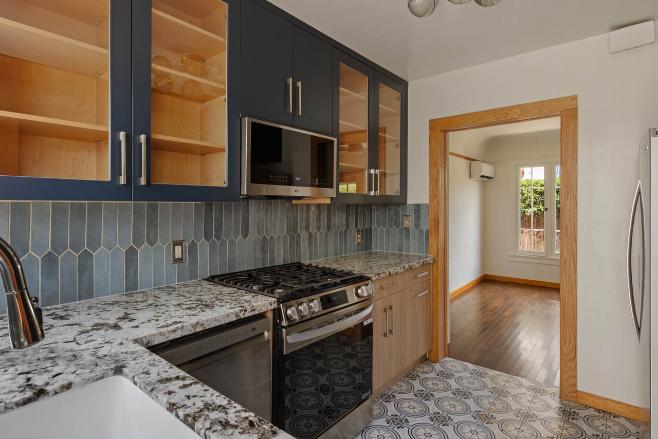 9202 National Blvd West LA Casita Condo near Culver City for Sale Tracy Do Real Estate