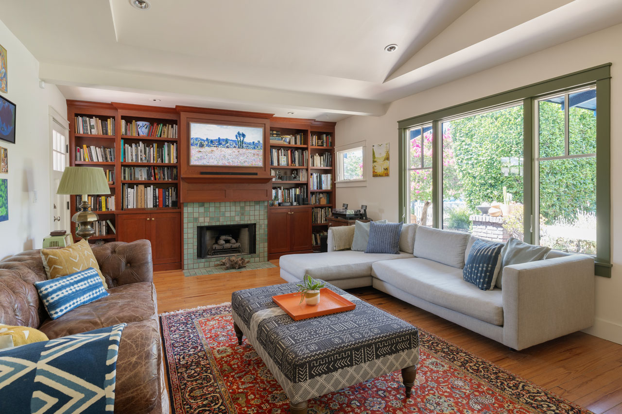 124 S Hobart Blvd Mid-Wilshire Los Angeles Bungalow style home + adu for lease Tracy Do Real Estate