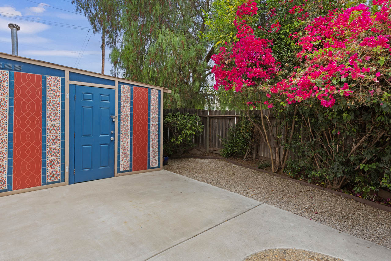 9202 National Blvd West LA Casita Condo near Culver City for Sale Tracy Do Real Estate