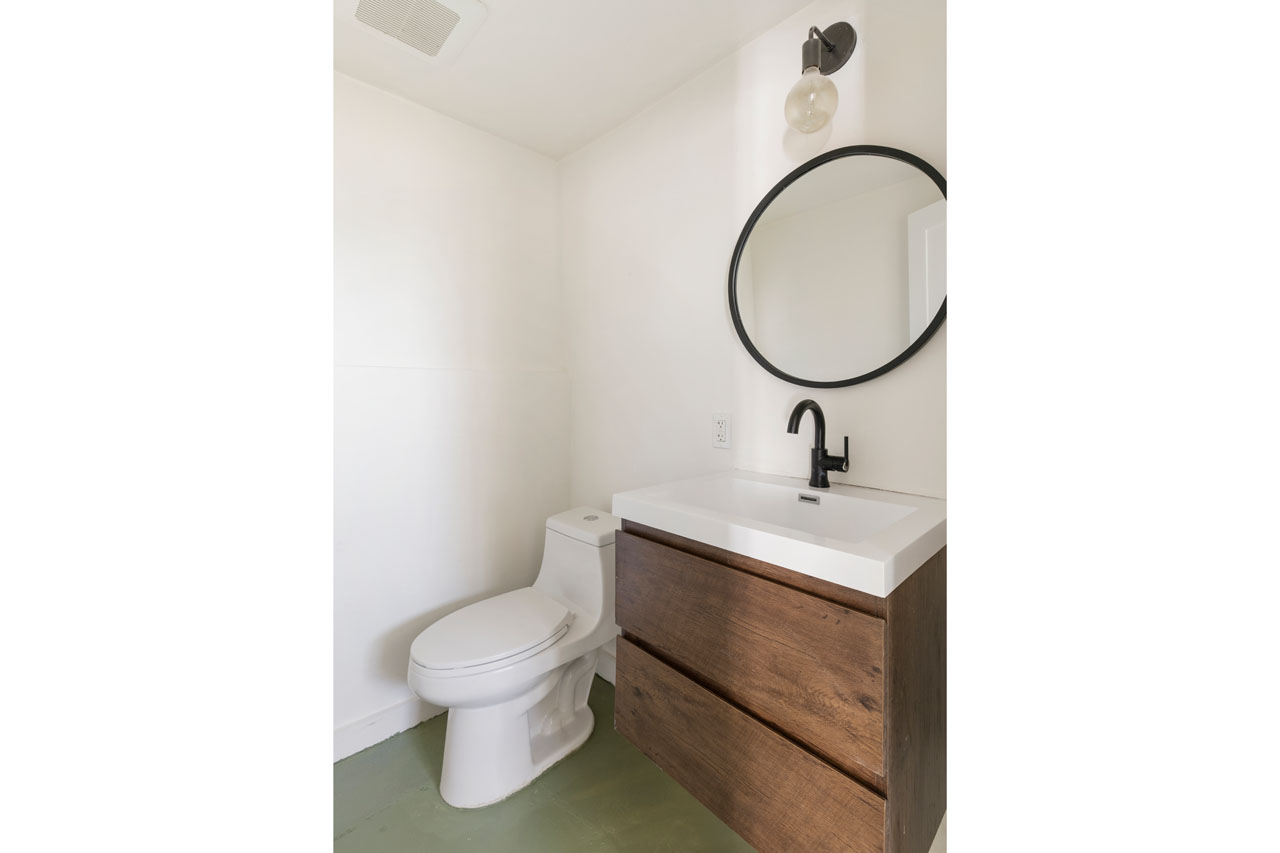 1310 1/2 Lucile Ave Silver Lake Apartment with Flex Space for Rent Tracy Do Real Estate