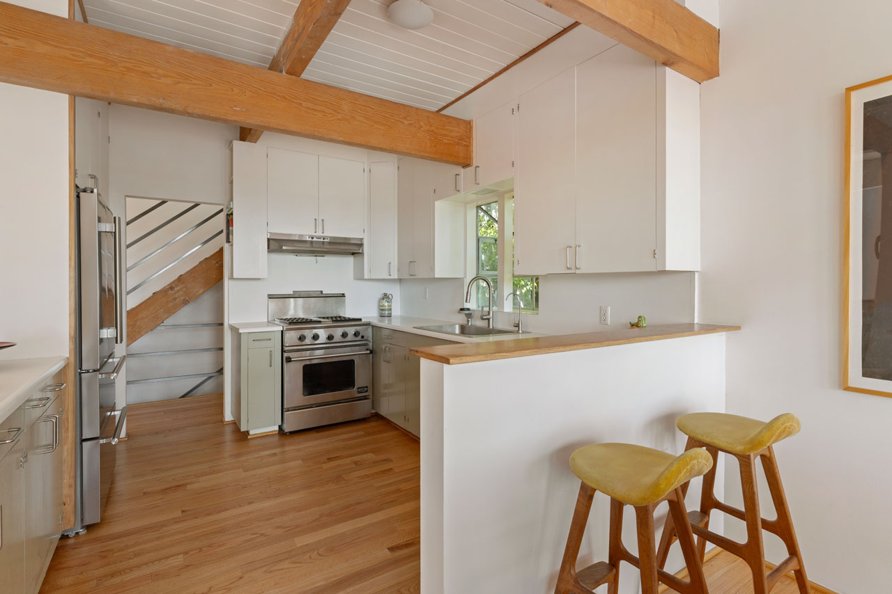 2276 Moreno Dr Silver Lake home for Sale Tracy Do Real Estate