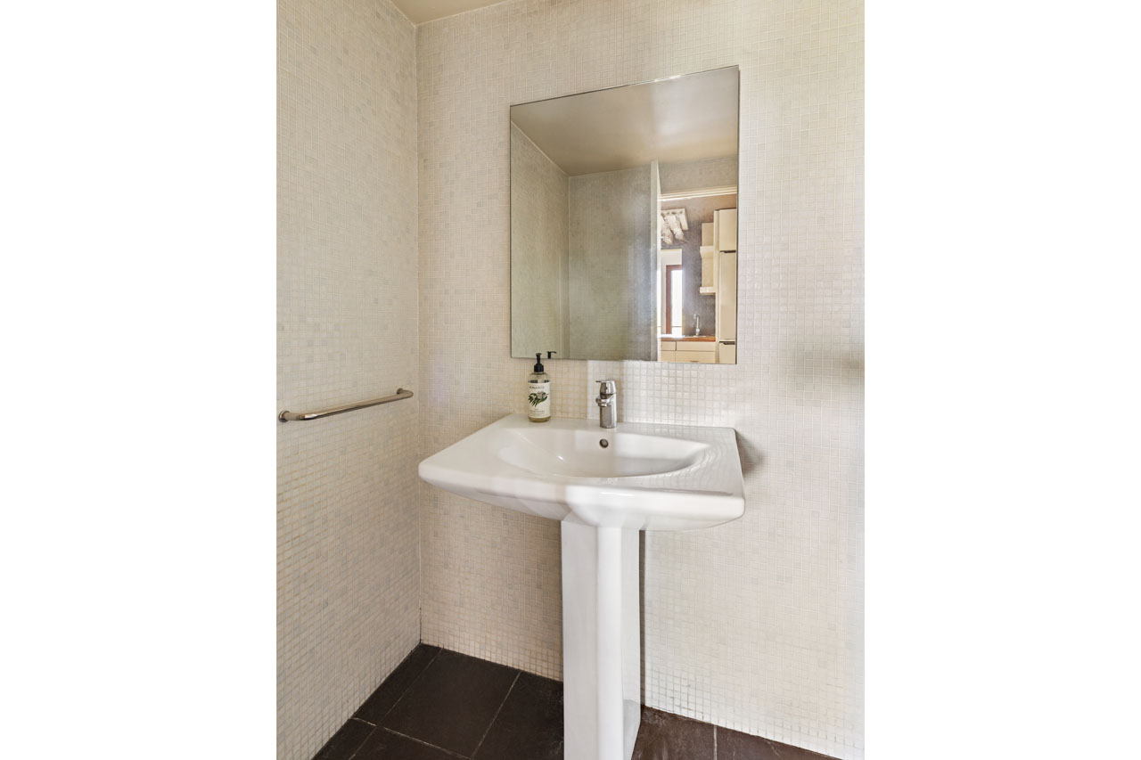 2276 Moreno Dr Silver Lake home for Sale Tracy Do Real Estate