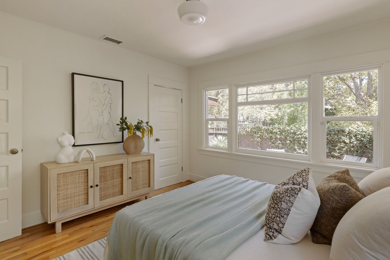 1149 Manzanita St Silver Lake craftsman bungalow home for sale Tracy Do Real Estate