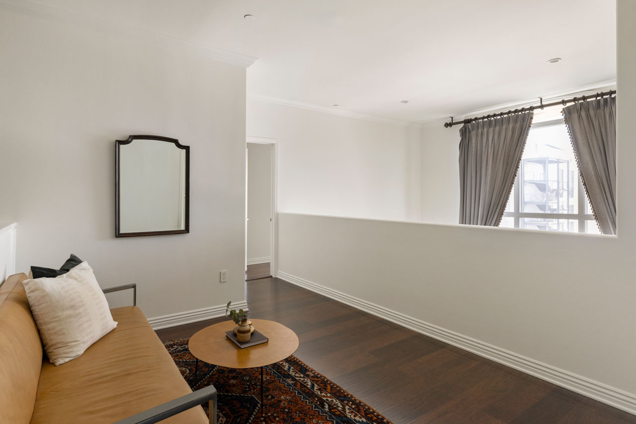 558 Caruso Ave Glendale Americana Condo for Sale Tracy Do Real Estate