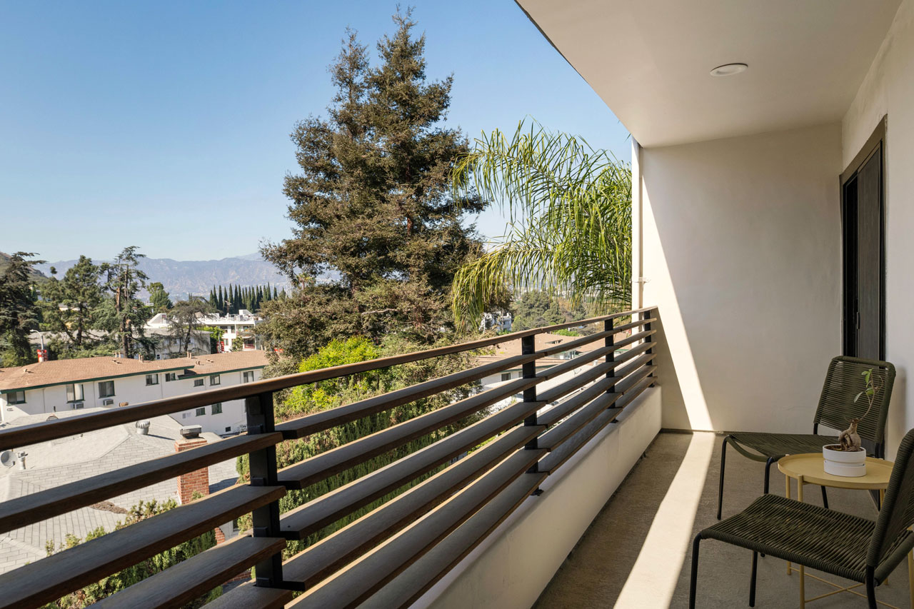 3750 Arbolada Rd Los Feliz home for sale Tracy Do Real Estate