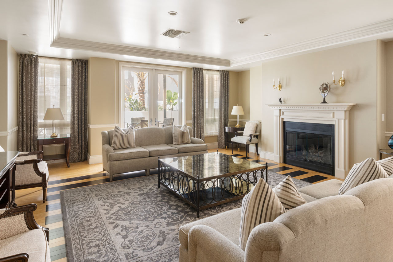 558 Caruso Ave Glendale Americana Condo for Sale Tracy Do Real Estate