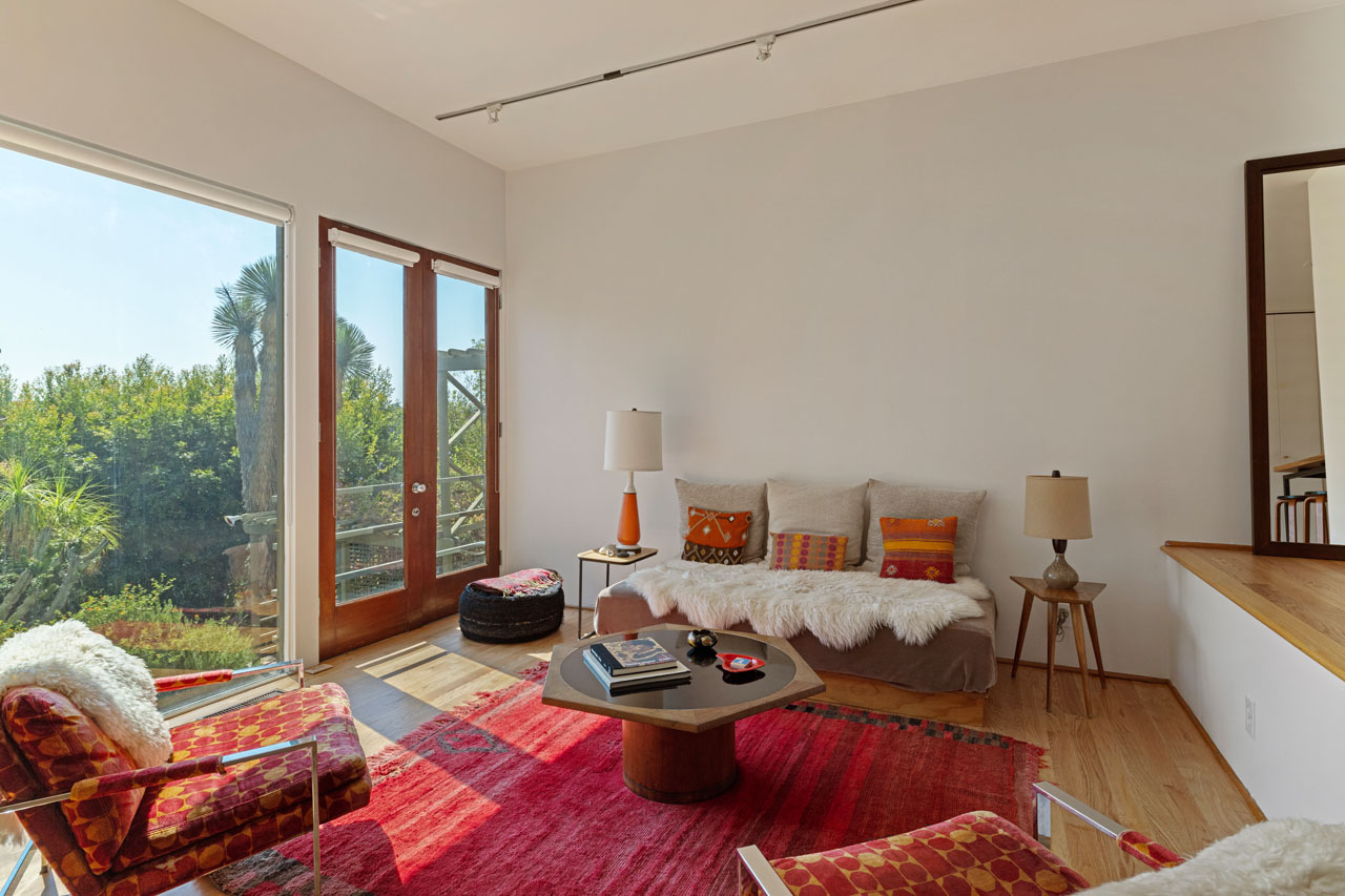 2276 Moreno Dr Silver Lake home for Sale Tracy Do Real Estate