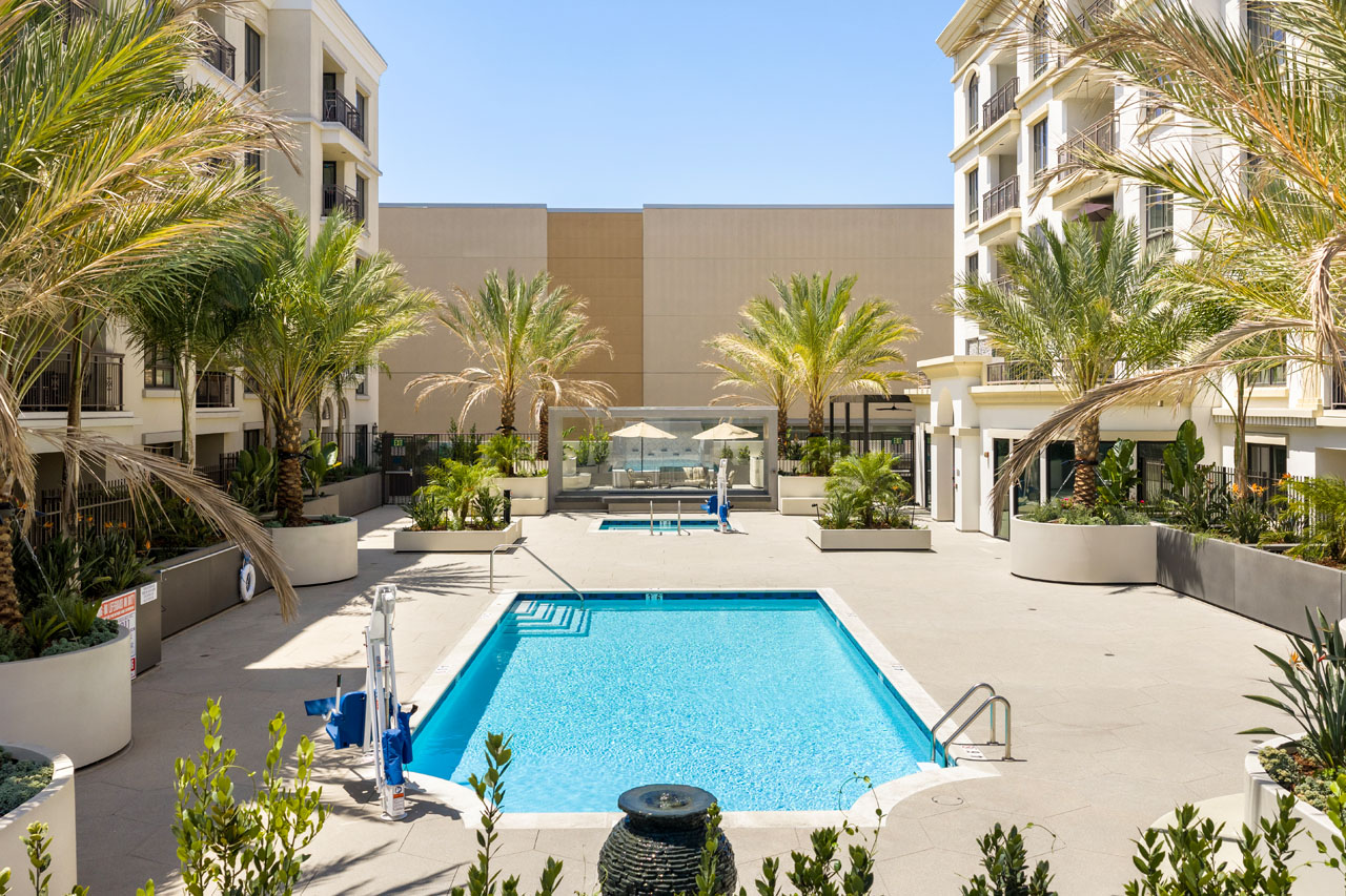 558 Caruso Ave Glendale Americana Condo for Sale Tracy Do Real Estate