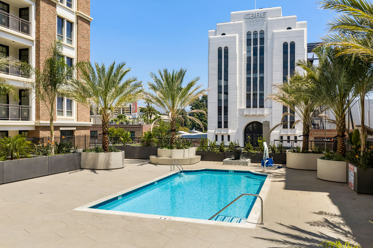 558 Caruso Ave Glendale Americana Condo for Sale Tracy Do Real Estate