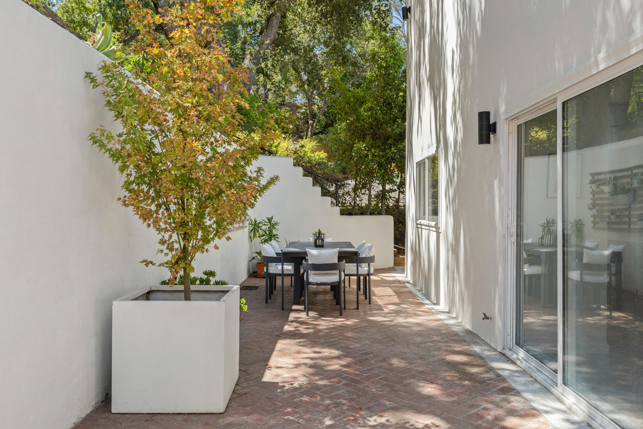 3750 Arbolada Rd Los Feliz home for sale Tracy Do Real Estate