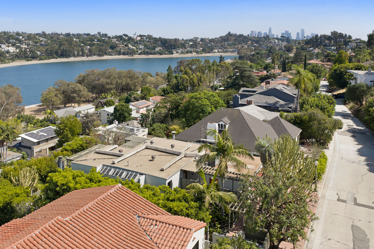 2276 Moreno Dr Silver Lake home for Sale Tracy Do Real Estate