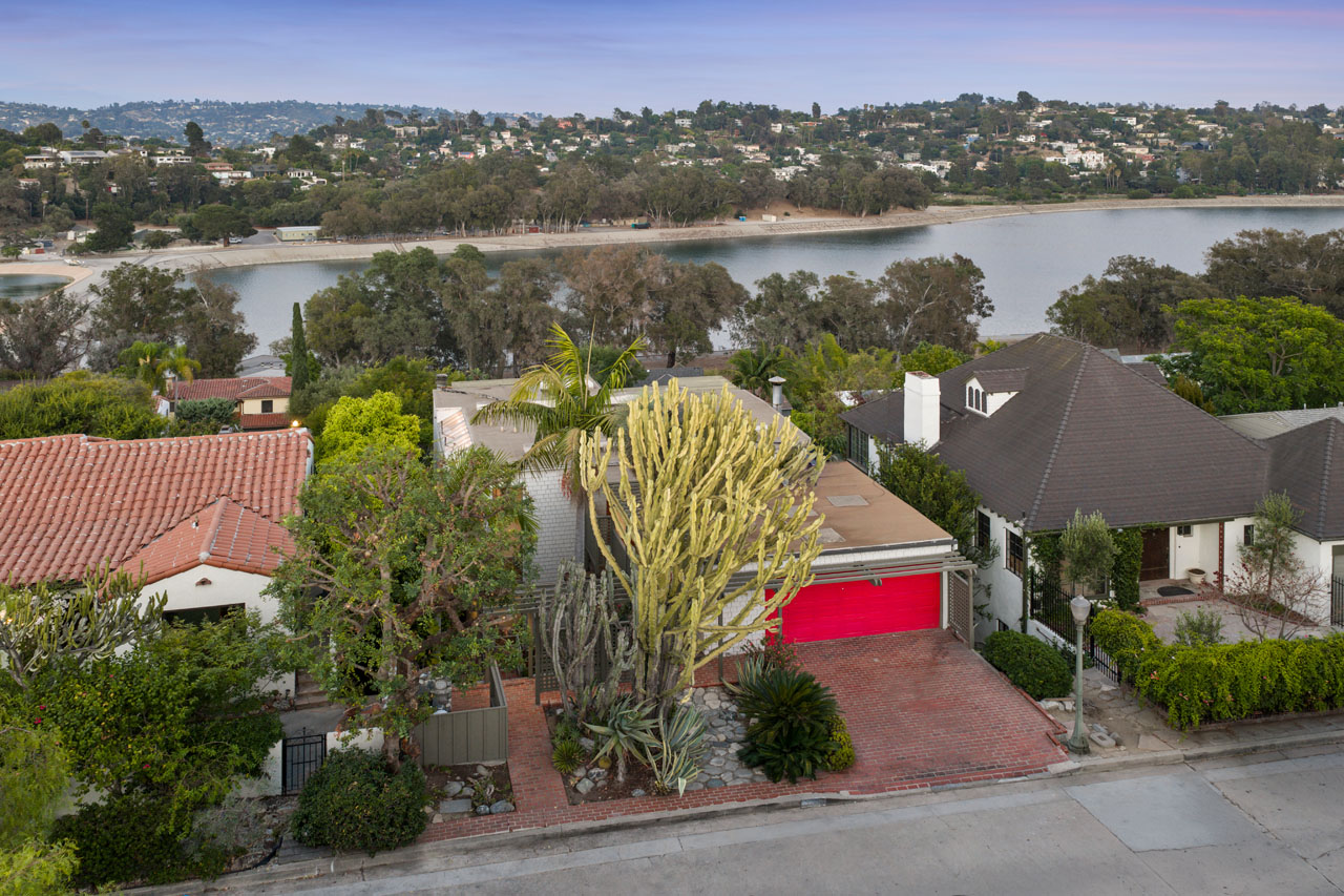 2276 Moreno Dr Silver Lake home for Sale Tracy Do Real Estate