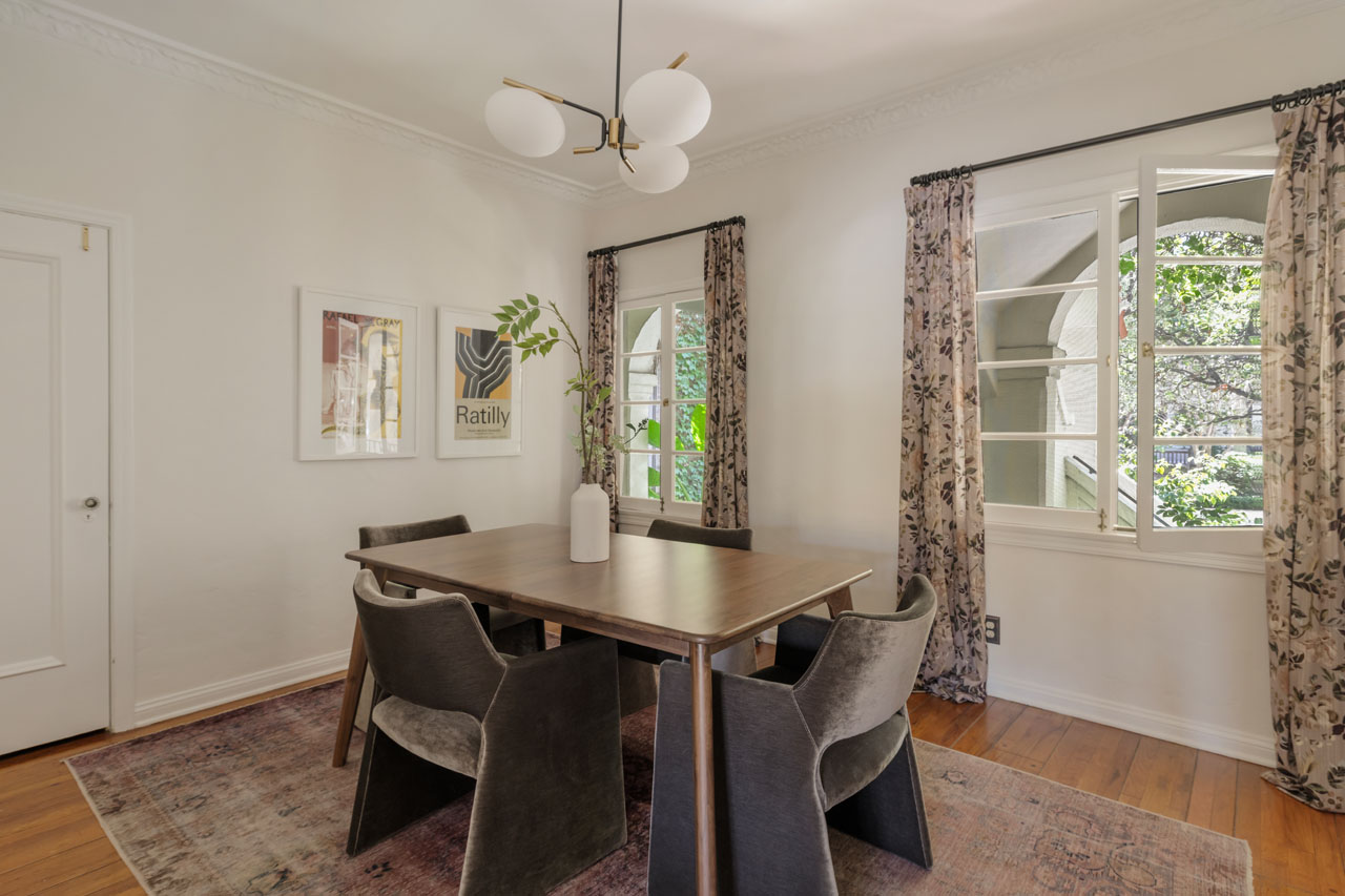 450 N Sycamore Ave #4 90036 Hancock Park Spanish Style condo for Sale exclusive listing by Tracy Do Coldwell Banker Real Estate