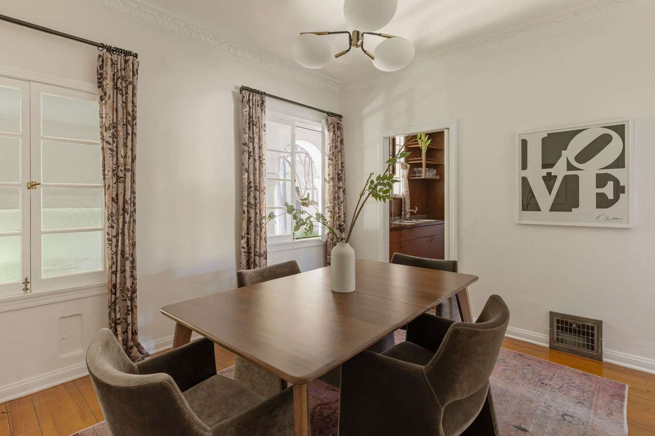 450 N Sycamore Ave #4 90036 Hancock Park Spanish Style condo for Sale exclusive listing by Tracy Do Coldwell Banker Real Estate