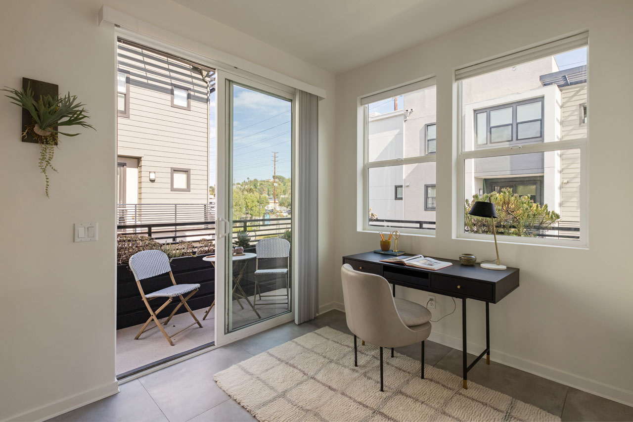 3931 Eagle Rock Blvd #36 Glassell Park Townhome for Sale Tracy Do Real Estate