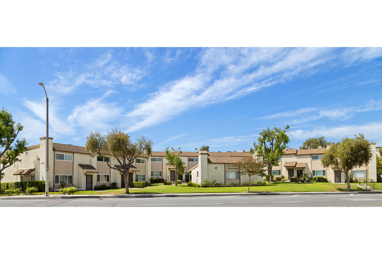 13484 Meyer Rd #16 Whittier Townhome Condo for Sale Tracy Do Real Estate