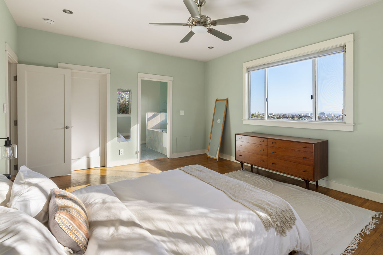 1642 Elevado St Silver Lake Duplex Home for Sale Tracy Do Real Estate