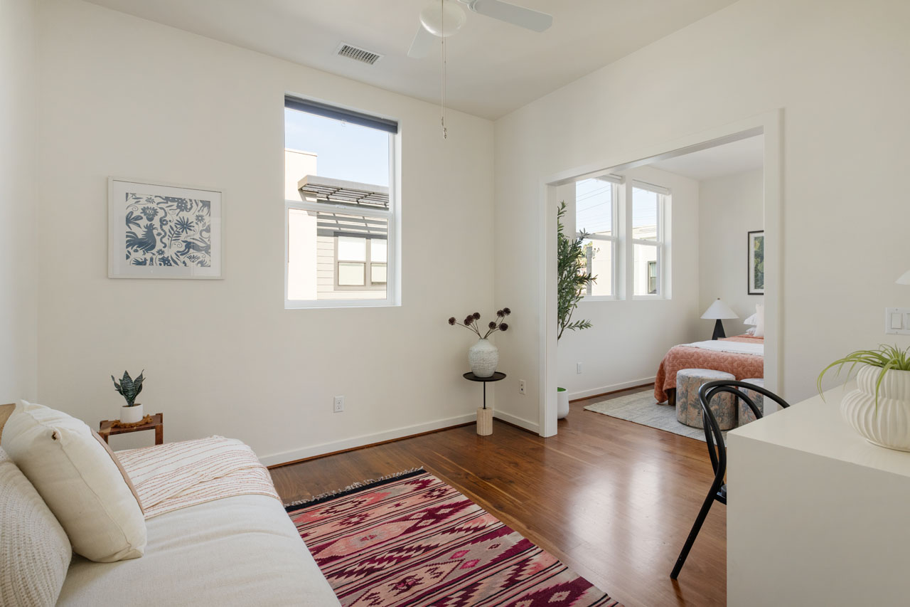 3931 Eagle Rock Blvd #36 Glassell Park Townhome for Sale Tracy Do Real Estate