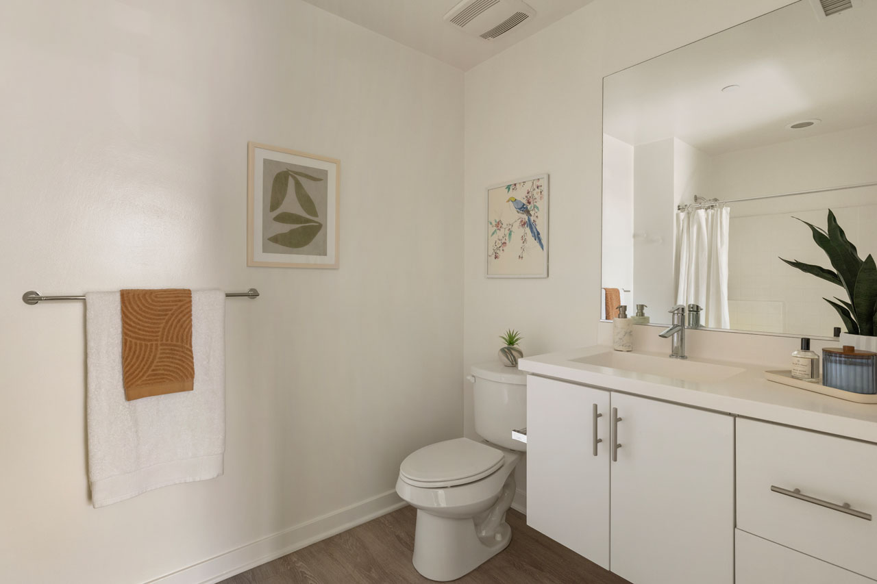 3931 Eagle Rock Blvd #36 Glassell Park Townhome for Sale Tracy Do Real Estate