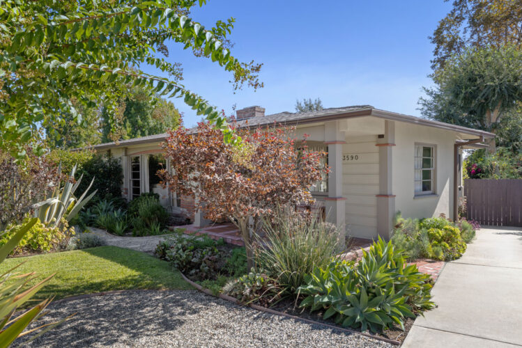 3590 New Haven Rd 91107 Pasadena image of a traditional home painted light yellow with beige trim