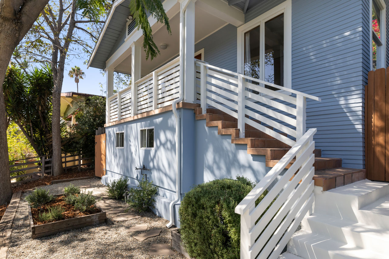1315 McCollum St 90026