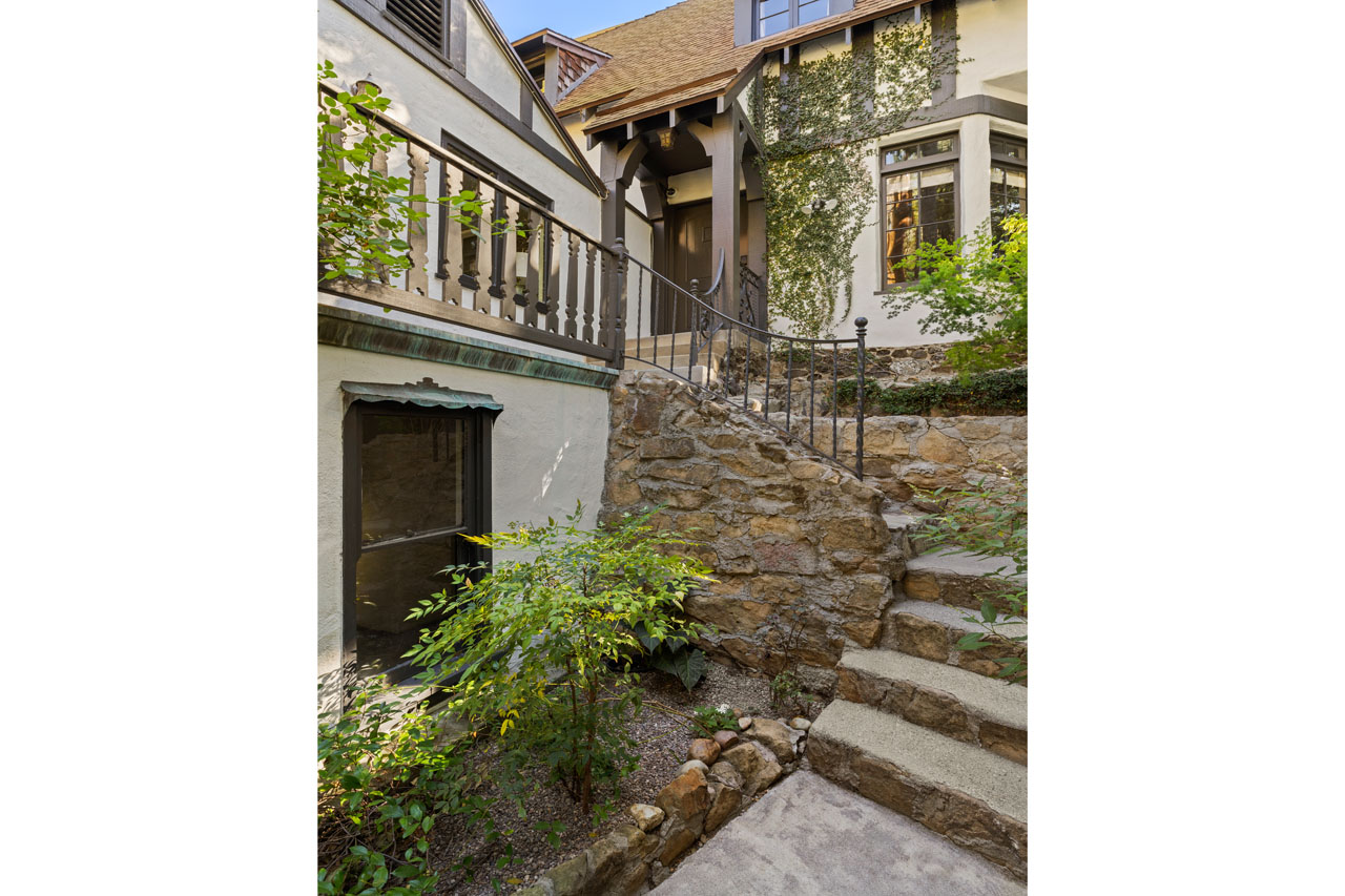 085746 Cazaux Dr Los Angeles CA 90068 Los Feliz Home for Sale Tracy Do Real Estate