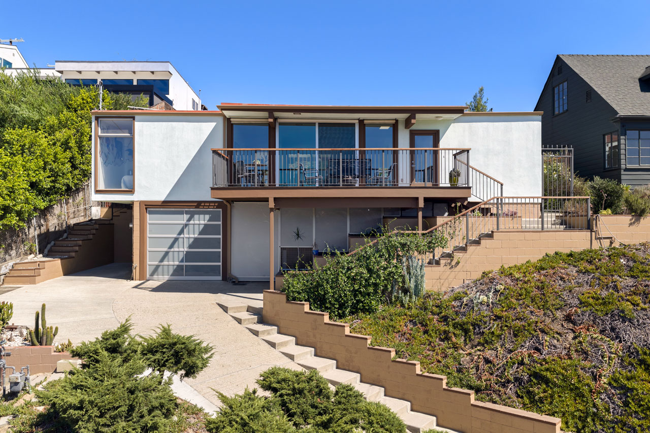 2508 Armstrong Ave Silver Lake Mid-century post and beam home for sale Tracy Do Real Estate