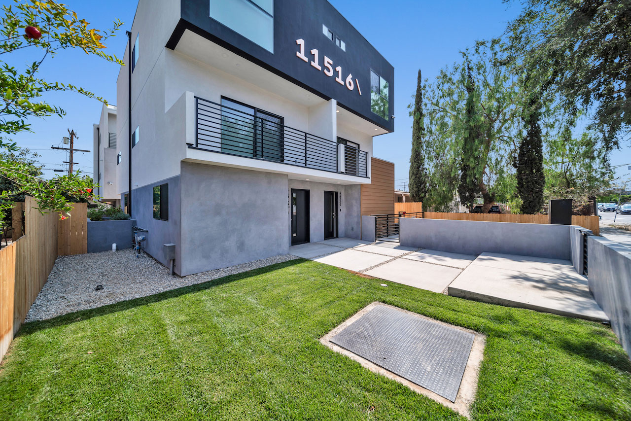 11516 Victory Blvd North Hollywood 91606 single family home for least Tracy Do Real Estate