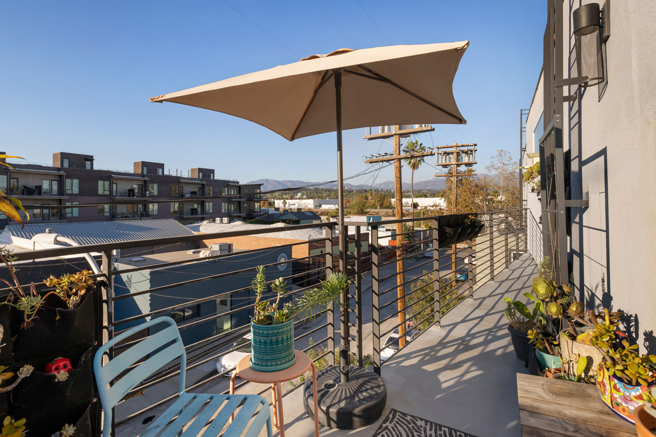 3030 1/2 N Coolidge Ave Elysian Valley Frogtown home for Sale Tracy Do Real Estate