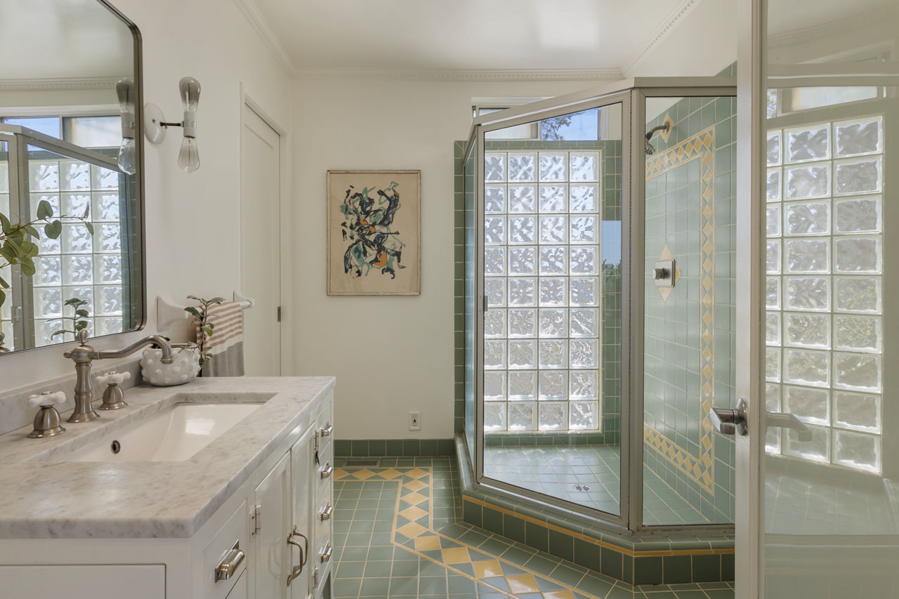2508 Armstrong Ave Silver Lake Mid-century post and beam home for sale Tracy Do Real Estate