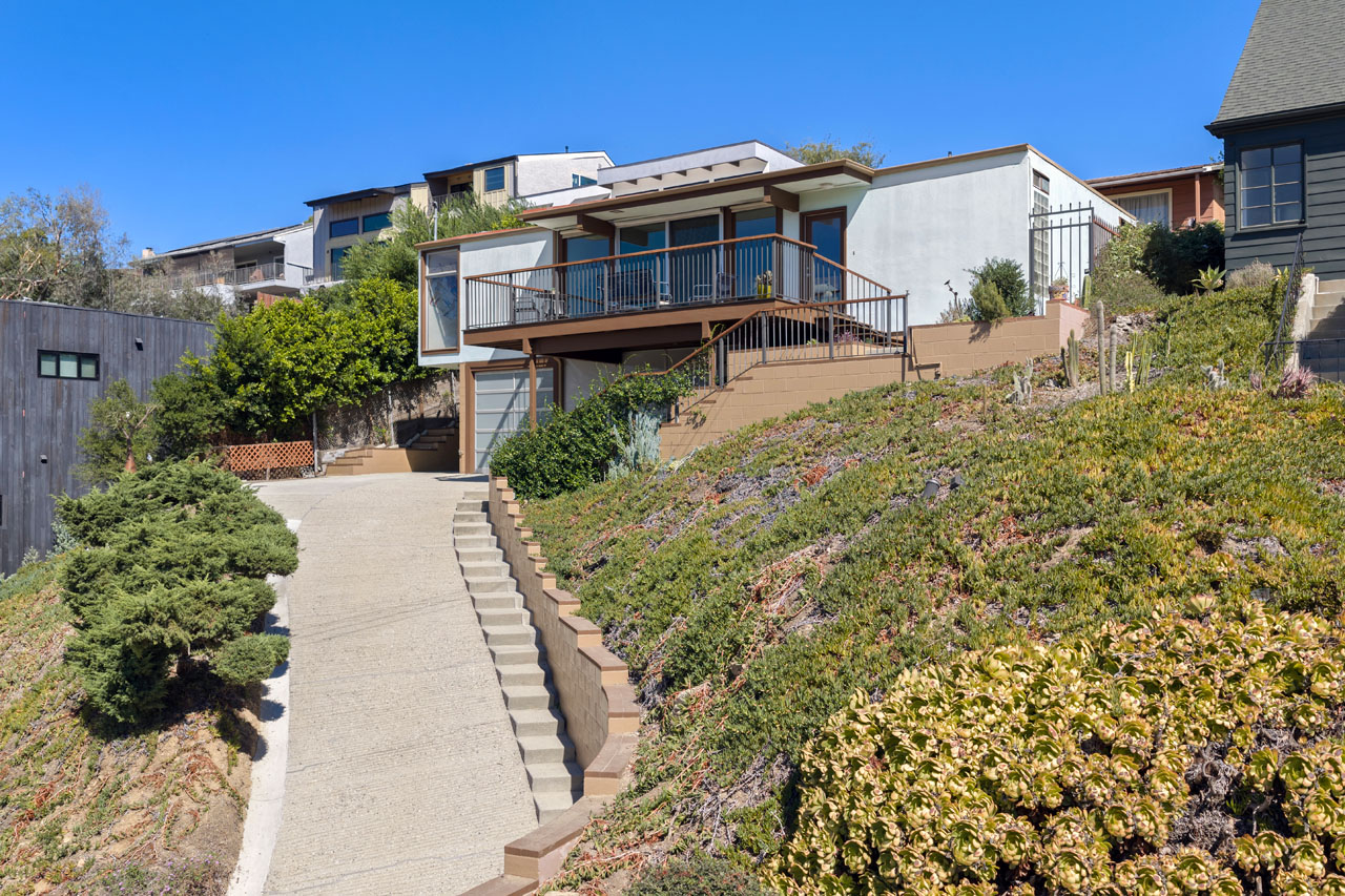 2508 Armstrong Ave Silver Lake Mid-century post and beam home for sale Tracy Do Real Estate