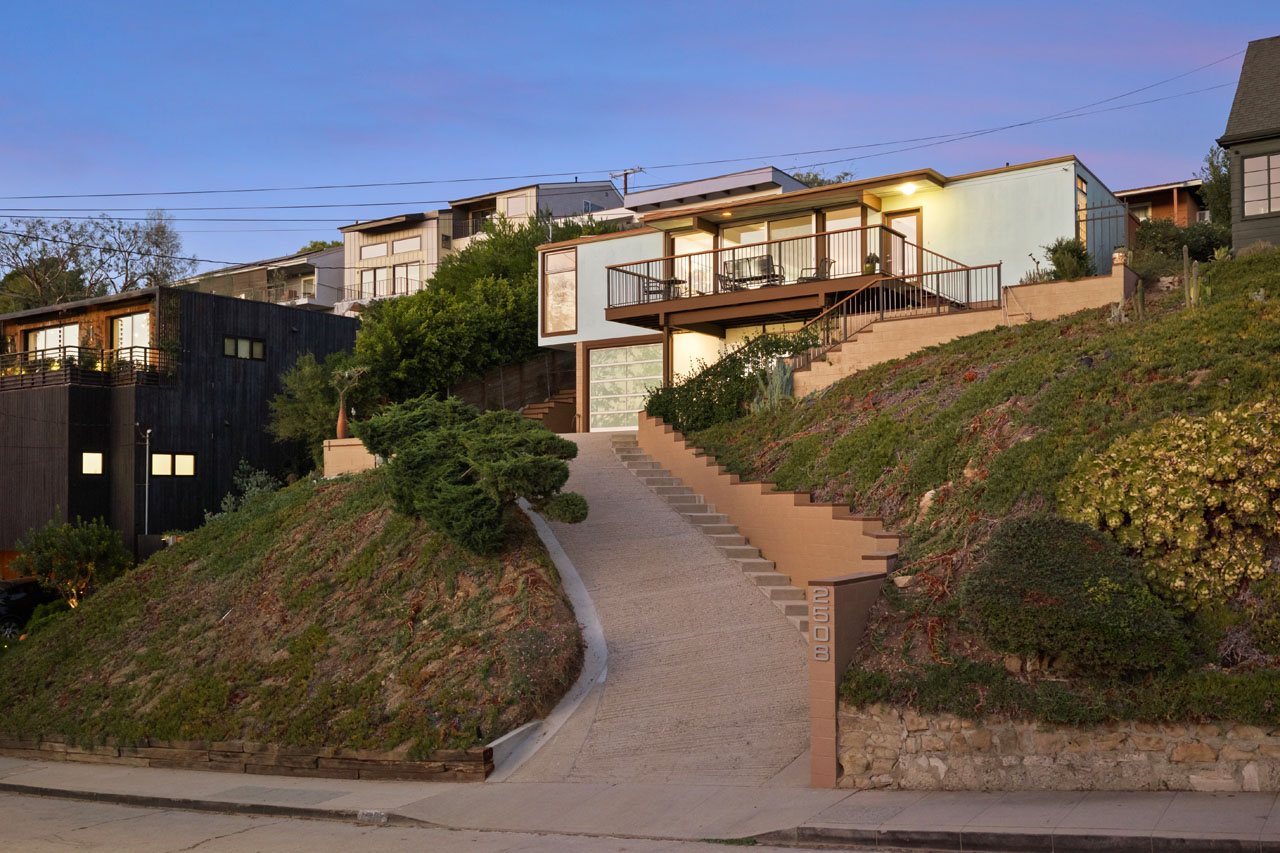 2508 Armstrong Ave Silver Lake Mid-century post and beam home for sale Tracy Do Real Estate