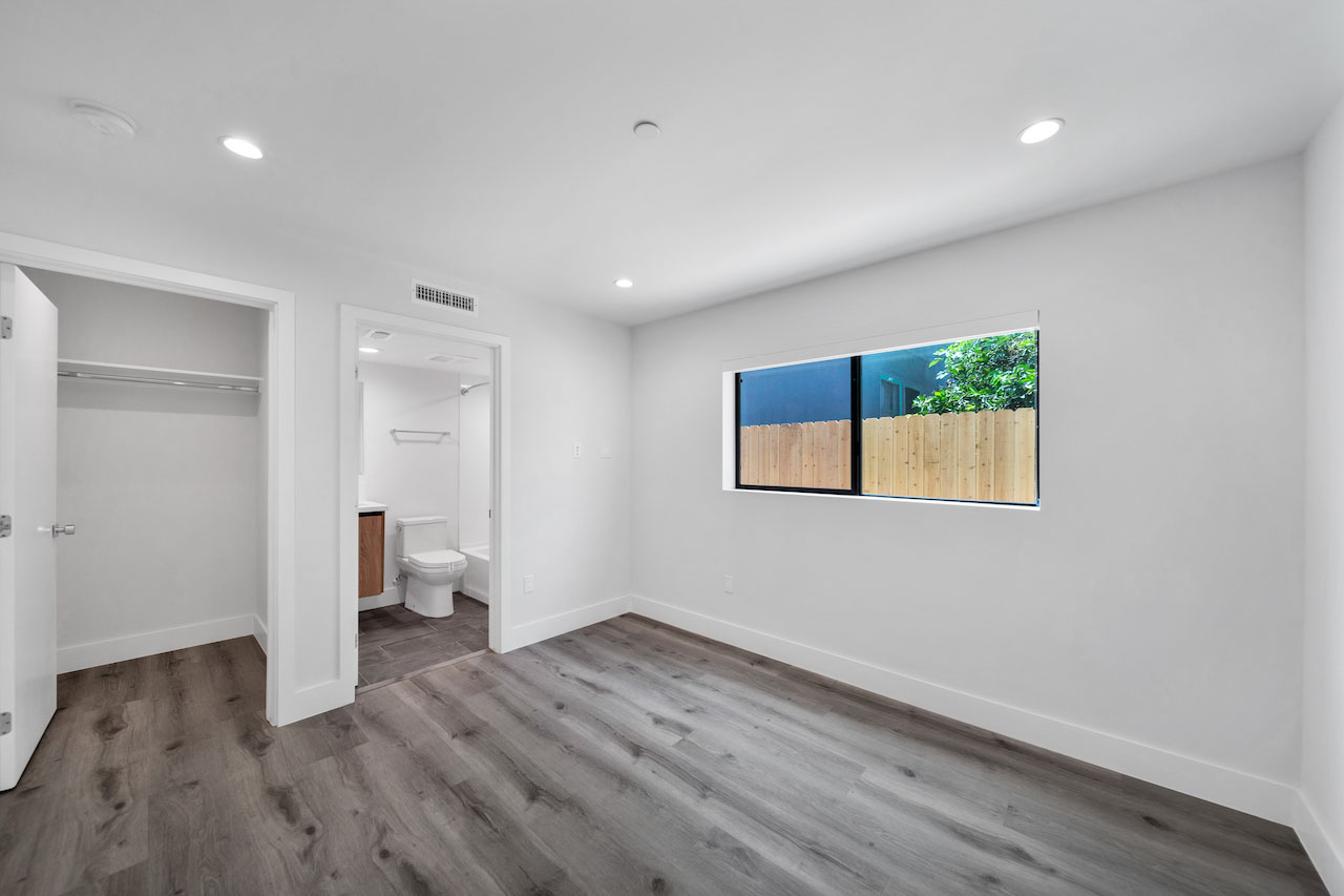 11516 Victory Blvd North Hollywood 91606 single family home for least Tracy Do Real Estate