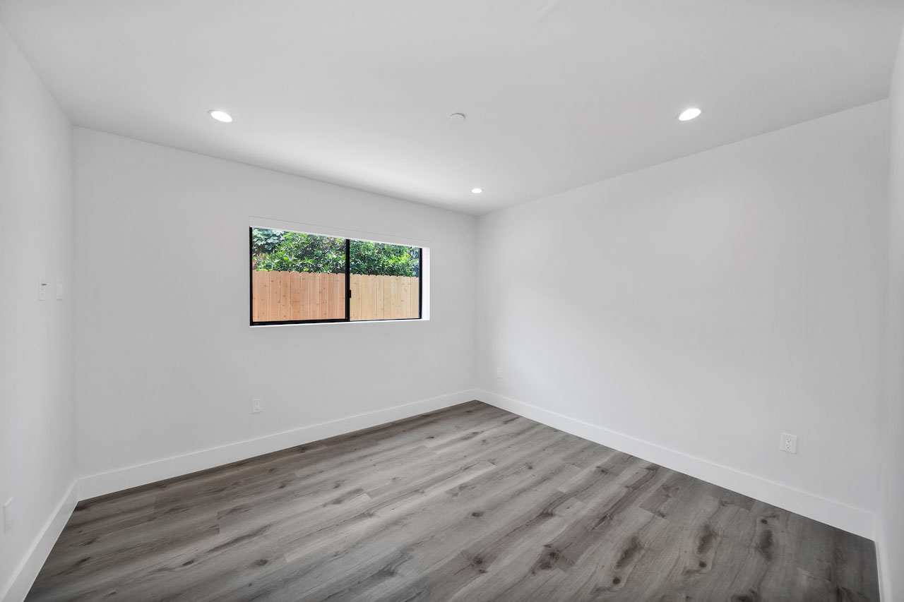 11516 Victory Blvd North Hollywood 91606 single family home for least Tracy Do Real Estate