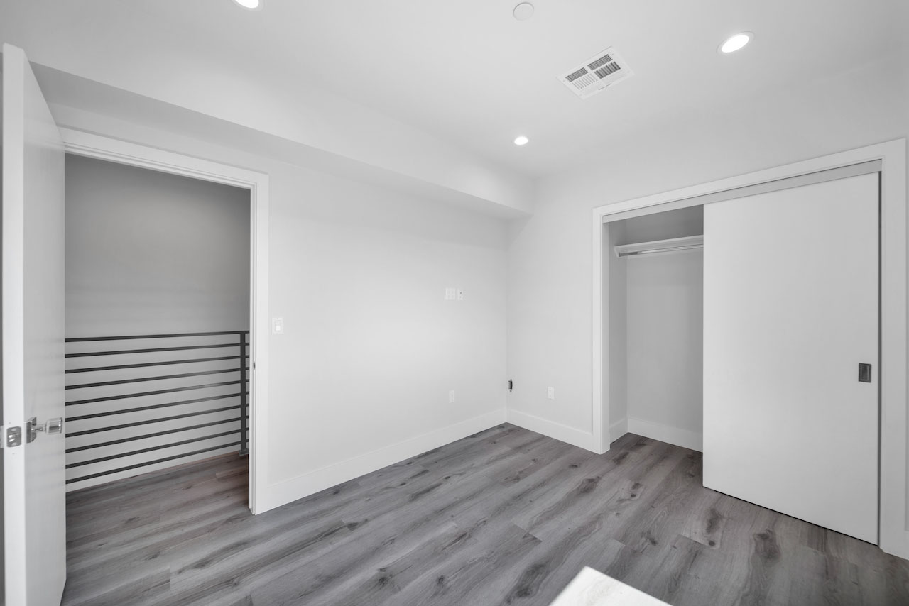11516 Victory Blvd North Hollywood 91606 single family home for least Tracy Do Real Estate