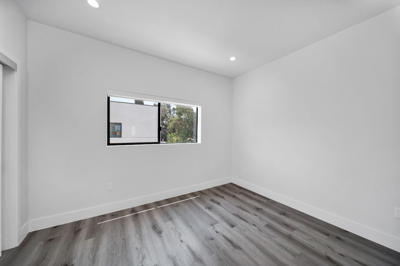 11516 Victory Blvd North Hollywood 91606 single family home for least Tracy Do Real Estate